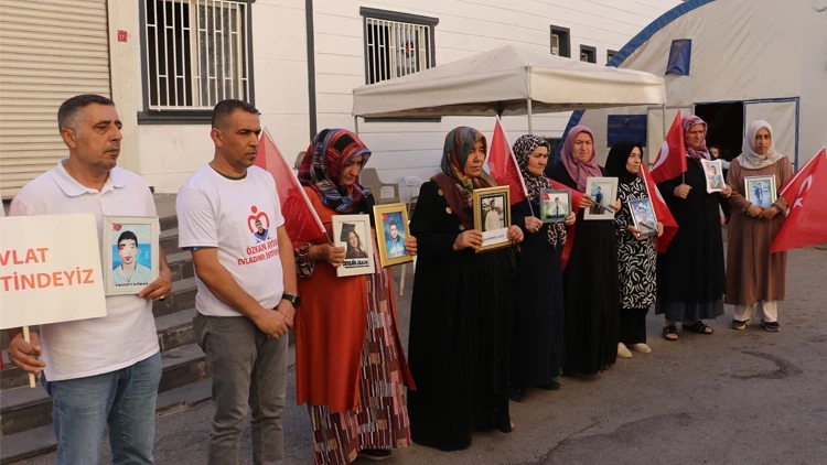 Özgür Özel, Ekrem İmamoğlu’nun Yargılandığı Duruşmayı Takip Etti