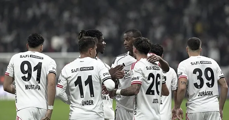 Beşiktaş, Galatasaray Derbisinin Hazırlıklarına Başladı Beşiktaş, Galatasaray Derbisinin Hazırlıklarına Başladı