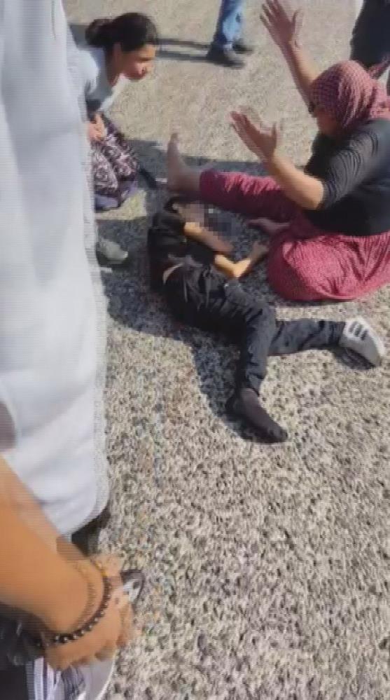 Hatay’da Okuldan Dönen Çocuğa Cip Çarptı: 8 Yaşındaki Hasan Hayatını Kaybetti Hatay’da Okuldan Dönen Çocuğa Cip Çarptı: 8 Yaşındaki Hasan Hayatını Kaybetti