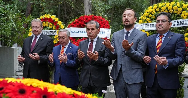 Galatasaray, 120. Yıl Kutlamalarına Ali Sami Yen'in Mezarını Ziyaretle Başladı