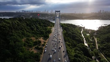 İstanbul'da Hangi Yollar Kapalı? FSM Köprüsü Neden Trafiğe Kapatıldı?