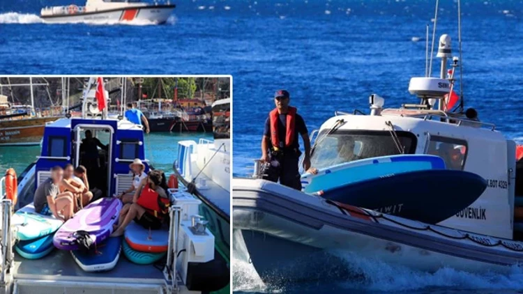 Antalya'da 19 Genç Şiddetli Rüzgarda Denizde Sürüklendi Antalya'da 19 Genç Şiddetli Rüzgarda Denizde Sürüklendi