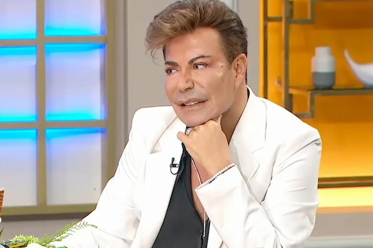 Fatih Ürek Kalp Krizi Geçirdi: Yardımcısına Söylediği Son Sözler Ortaya Çıktı Fatih Ürek Kalp Krizi Geçirdi: Yardımcısına Söylediği Son Sözler Ortaya Çıktı