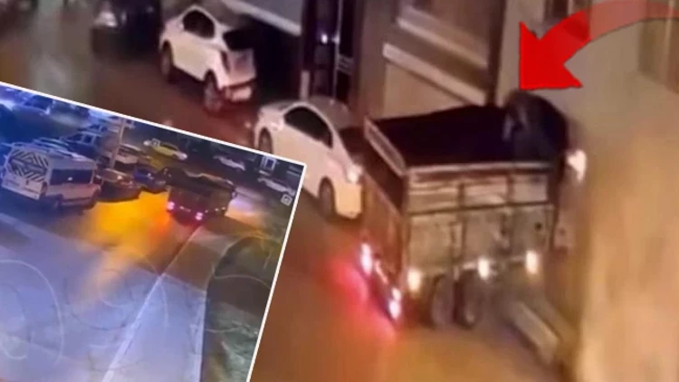 İzmir Bayraklı'da Freni Boşalan Kamyon Eve Girdi İzmir Bayraklı'da Freni Boşalan Kamyon Eve Girdi