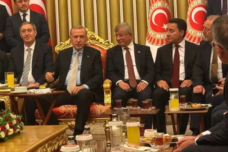 Ali Babacan’a Sürpriz Teklif: AK Parti’ye Geri Dön, Ekonominin Başına Geç!