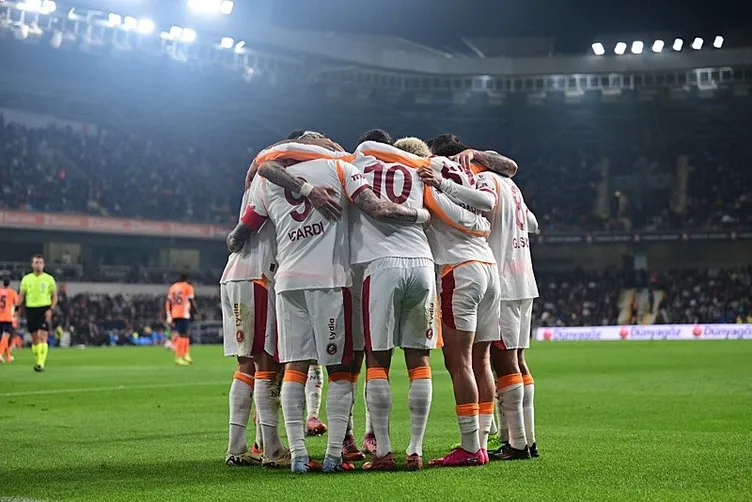 Sane'den Galatasaray'da Gollü Çıkış Sane'den Galatasaray'da Gollü Çıkış