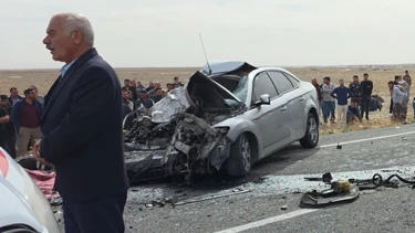 Aksaray’da Otomobil Kamyonla Çarpıştı: Aynı Aileden 3 Kişi Hayatını Kaybetti Aksaray’da Otomobil Kamyonla Çarpıştı: Aynı Aileden 3 Kişi Hayatını Kaybetti
