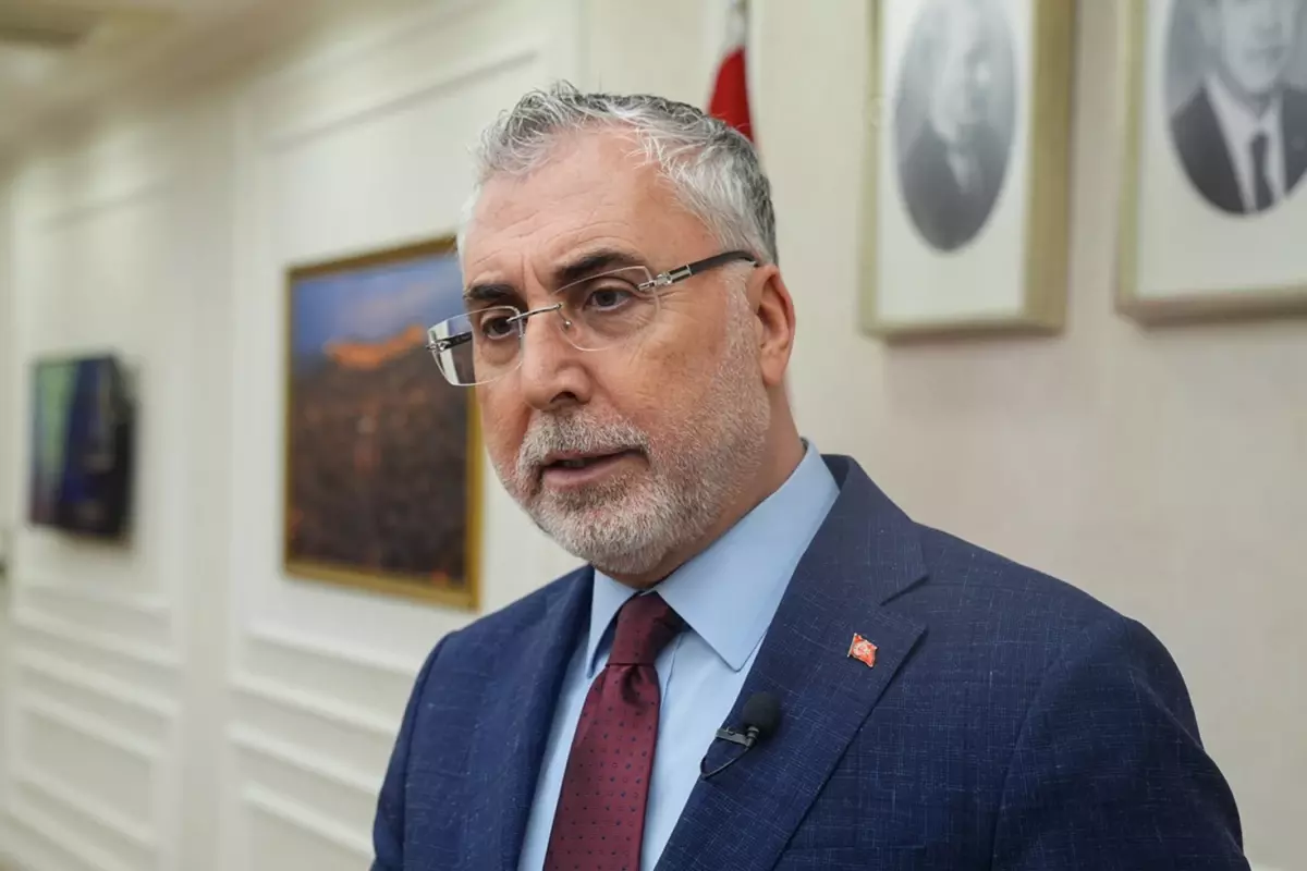 Bakan Işıkhan Mardin’de: İş Pozitif ile 1.6 Milyon Kadın İşe Yerleşti Bakan Işıkhan Mardin’de: İş Pozitif ile 1.6 Milyon Kadın İşe Yerleşti