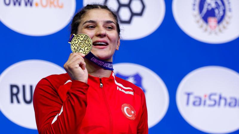 Nesrin Baş, U23 Dünya Güreş Şampiyonası’nda Altın Madalya Kazandı Nesrin Baş, U23 Dünya Güreş Şampiyonası’nda Altın Madalya Kazandı