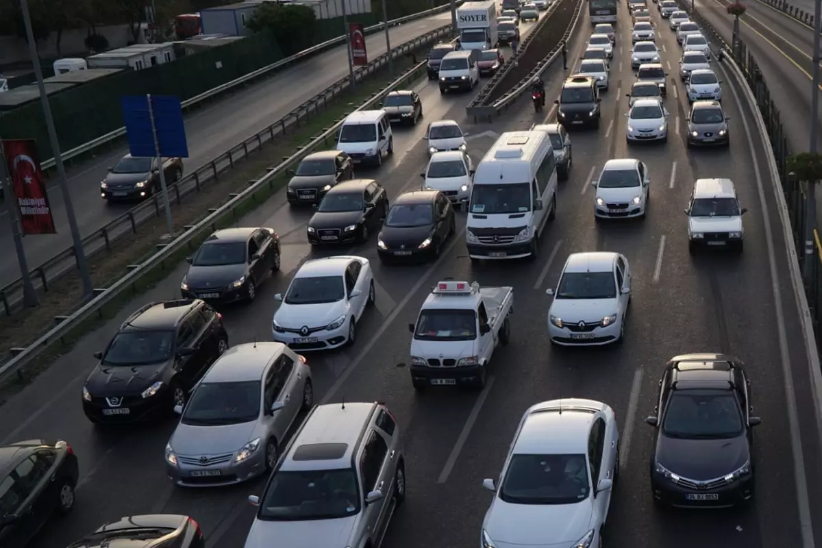 Sürücüler Dikkat: Benzine 1 Lira 14 Kuruş Zam Geliyor