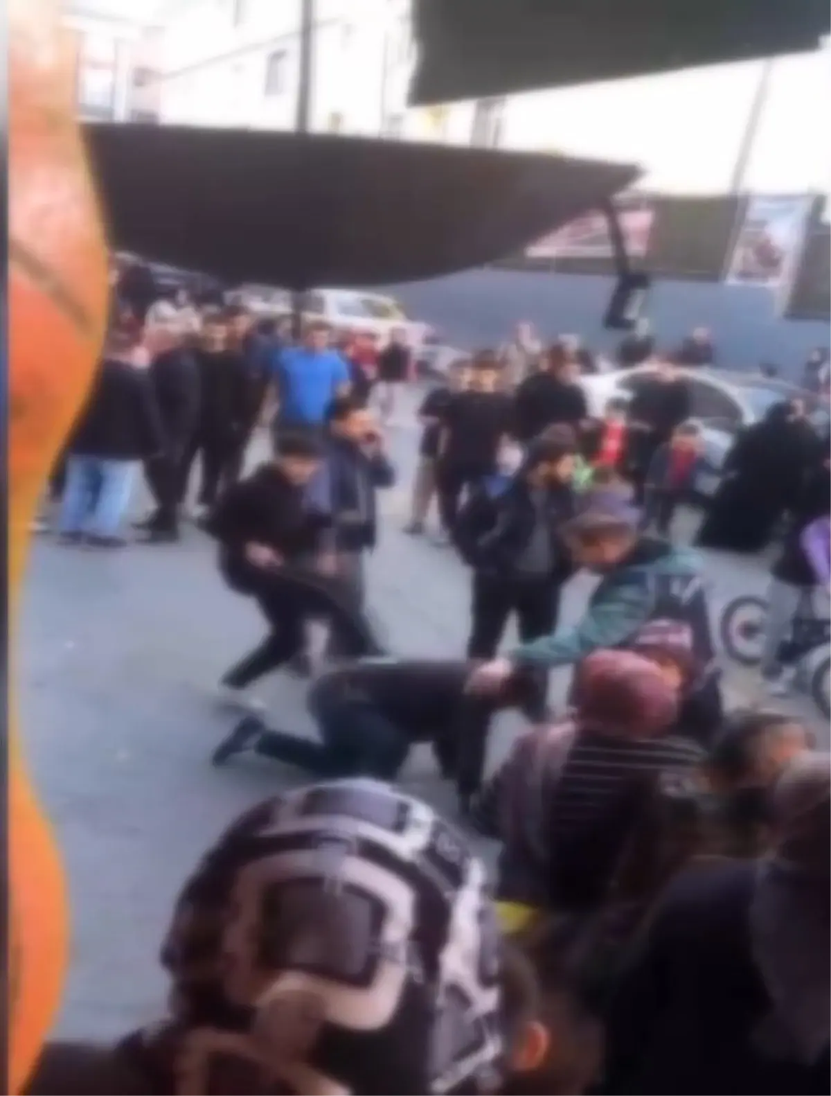 Sultangazi'de Kırtasiyede Taciz Girişimi: Şüpheli Gözaltında Sultangazi'de Kırtasiyede Taciz Girişimi: Şüpheli Gözaltında
