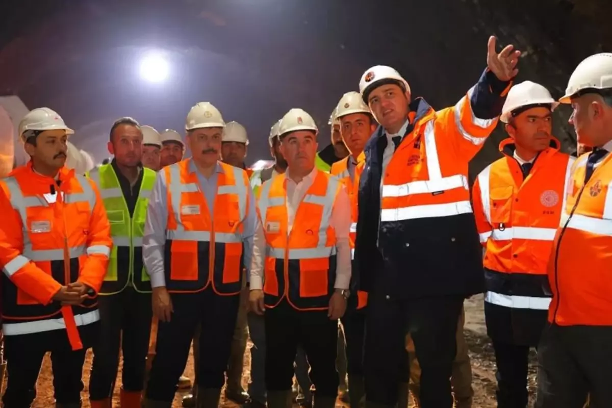 Kop Tüneli 13 Yıldır Tamamlanamıyor: Vatandaşlar Sürecin Uzatılmasından Şikayetçi