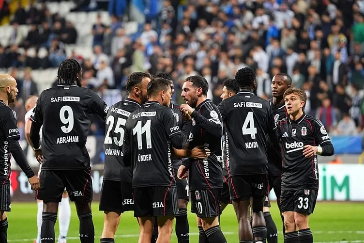 Sergen Yalçın Derbi Planını Belirledi: Beşiktaş’ta 4 Oyuncuya Özel Görev Sergen Yalçın Derbi Planını Belirledi: Beşiktaş’ta 4 Oyuncuya Özel Görev
