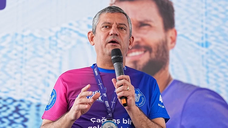 CHP Genel Başkanı Özgür Özel, 47. İstanbul Maratonu’nun Ödül Törenine Katıldı CHP Genel Başkanı Özgür Özel, 47. İstanbul Maratonu’nun Ödül Törenine Katıldı