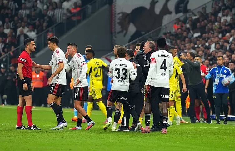 Derbi Sonrası Hakem Performansı Tartışma Yarattı Derbi Sonrası Hakem Performansı Tartışma Yarattı