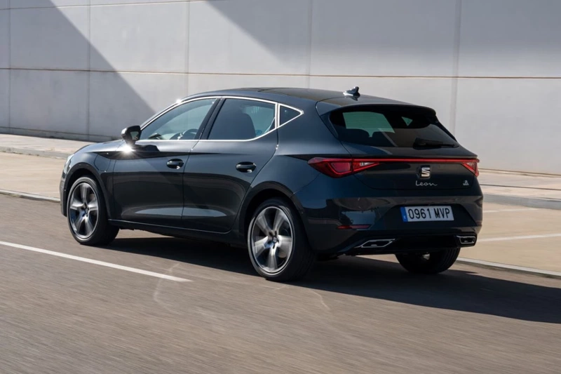 Seat Leon Kasım Ayında Fiyatlarıyla Dikkat Çekiyor: Kaçırılmayacak Fırsat