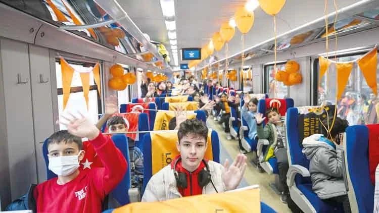 Lösemili Çocuklar Umut Treni İle Anadolu’ya Yolculukta