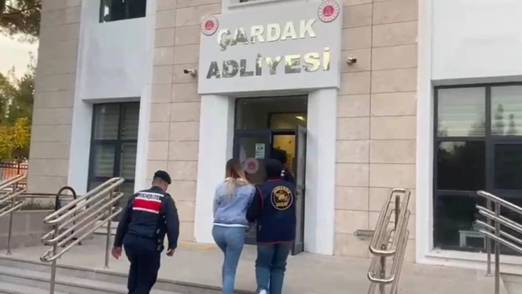 Kadın Gardiyana Yapay Zeka ile Şantaj: 8 Kişi Gözaltına Alındı