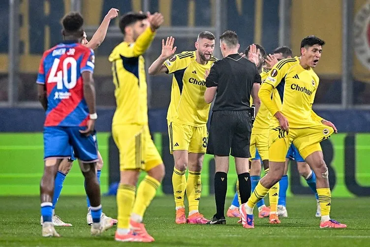 Fenerbahçe Avrupa'da Yoluna Devam Ediyor: İlk 8 Şansı Güncellendi Fenerbahçe Avrupa'da Yoluna Devam Ediyor: İlk 8 Şansı Güncellendi