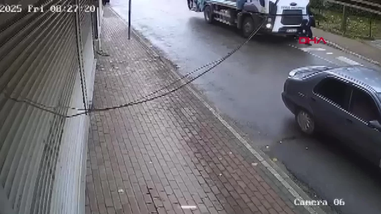 Gebze’de Belediye İşçisi Kamyonun Altında Kalarak Hayatını Kaybetti Gebze’de Belediye İşçisi Kamyonun Altında Kalarak Hayatını Kaybetti