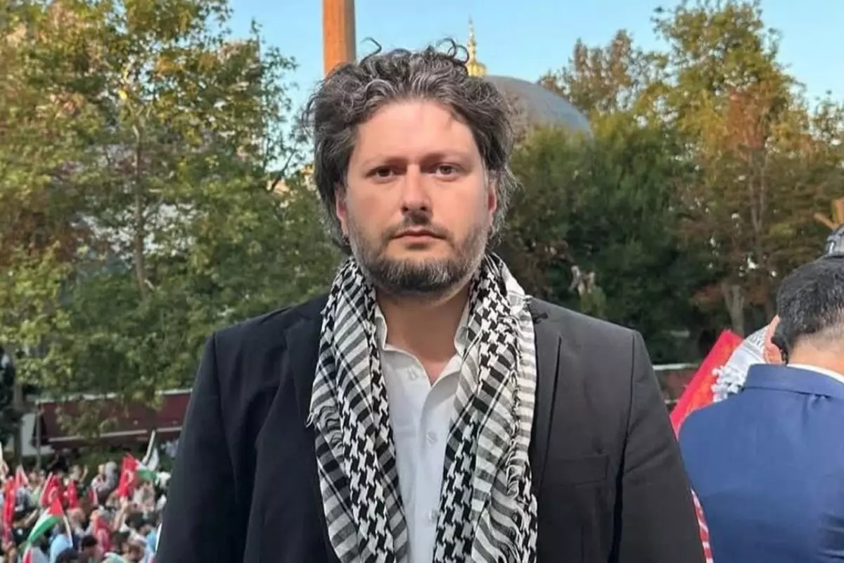 Furkan Bölükbaşı “Cumhurbaşkanına Suikast ve Tehdit” Suçlamasıyla Gözaltına Alındı Furkan Bölükbaşı “Cumhurbaşkanına Suikast ve Tehdit” Suçlamasıyla Gözaltına Alındı