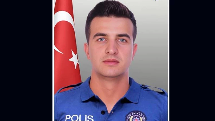 Polis Memuru Faruk Şahin Görevi Başında Şehit Oldu Polis Memuru Faruk Şahin Görevi Başında Şehit Oldu