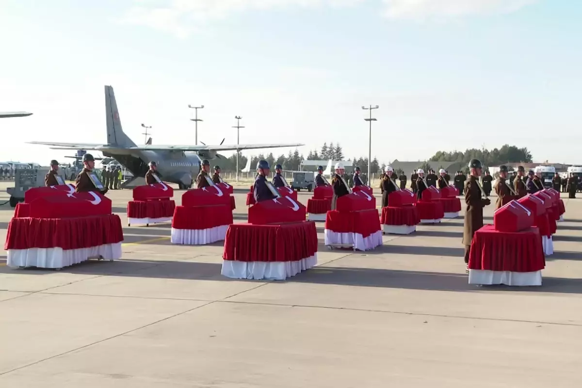 Ankara'da 20 Asker İçin Tören Düzenlendi