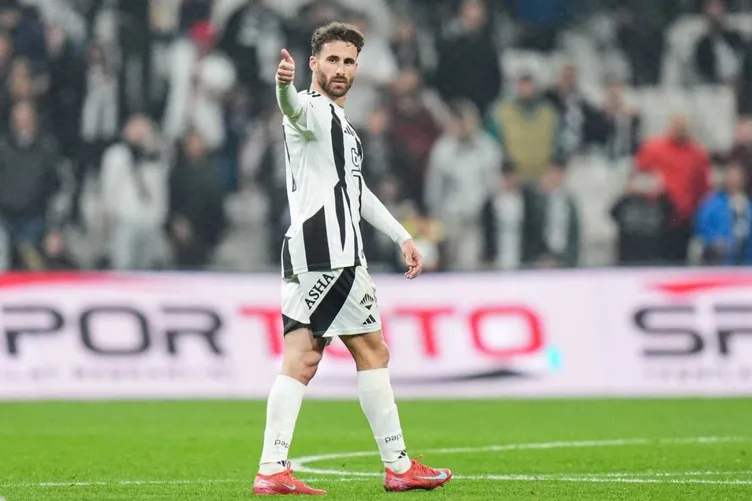 Beşiktaş'ta Rafa Silva Gerilimi Sürüyor: Kulüpten Yeni Hamle Beşiktaş'ta Rafa Silva Gerilimi Sürüyor: Kulüpten Yeni Hamle
