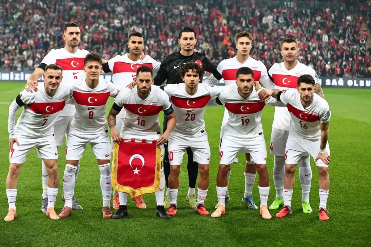 İspanyollardan Türkiye Maçı Öncesi Dikkat Çeken Manşet İspanyollardan Türkiye Maçı Öncesi Dikkat Çeken Manşet