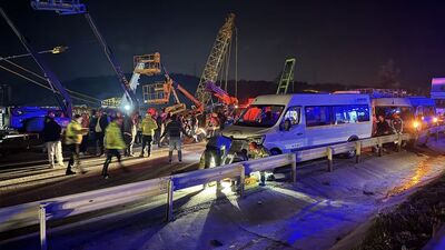 Bursa’da Servis Araçları Kaza Yaptı: 1 Kişi Hayatını Kaybetti, 10 Yaralı Var Bursa’da Servis Araçları Kaza Yaptı: 1 Kişi Hayatını Kaybetti, 10 Yaralı Var