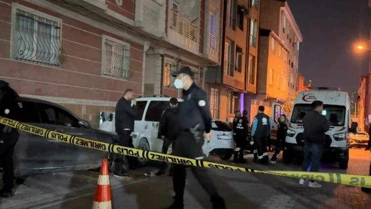 Esenyurt’ta İlaçlama Sonrası 7 Kişi Hastaneye Kaldırıldı Esenyurt’ta İlaçlama Sonrası 7 Kişi Hastaneye Kaldırıldı