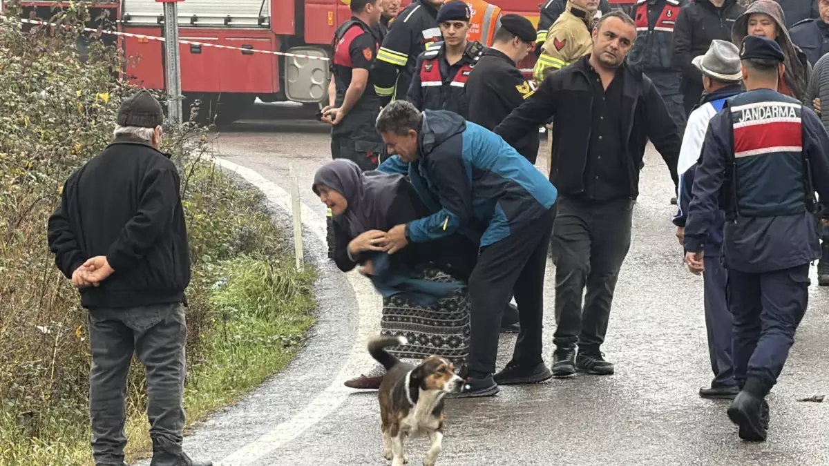 Bartın’da Dereye Devrilen Otomobilde Acı Kayıp: İki Kişi Hayatını Kaybetti