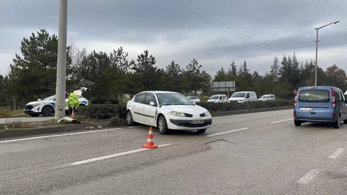 Eskişehir'de Trafik Kazası Can Aldı: 2 Yaya Hayatını Kaybetti
