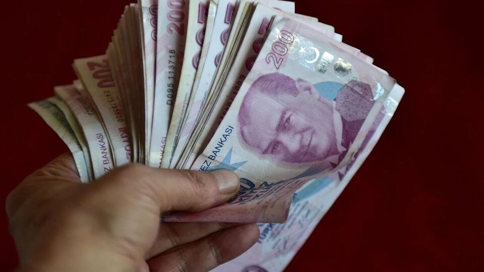 Çalışana Kredi Muslukları Kapandı: Borçlanma Gelirin Yüzde 1,52’sine Kadar Geriledi