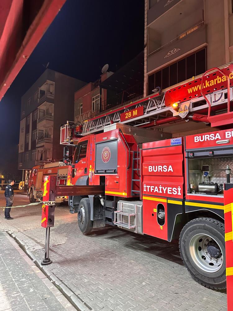 Pelet Sobanın Patlamasıyla Kafede Yangın Çıktı
