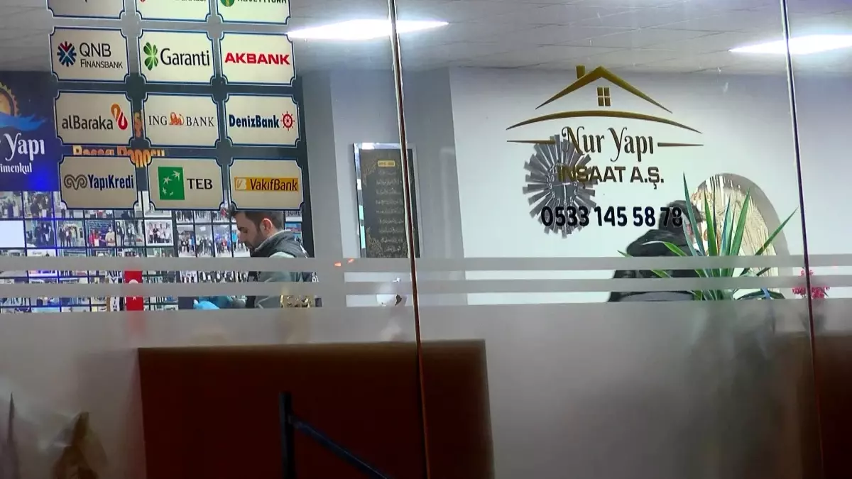 Esenyurt’ta Alacak Tartışması Silahlı ve Bıçaklı Kavgaya Dönüştü