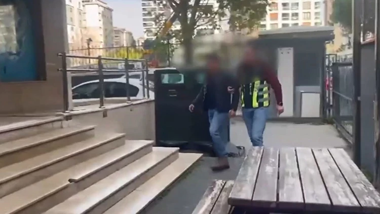 Ataşehir’de Kadın Sürücünün Aracına Saldıran Şüpheli Gözaltına Alındı
