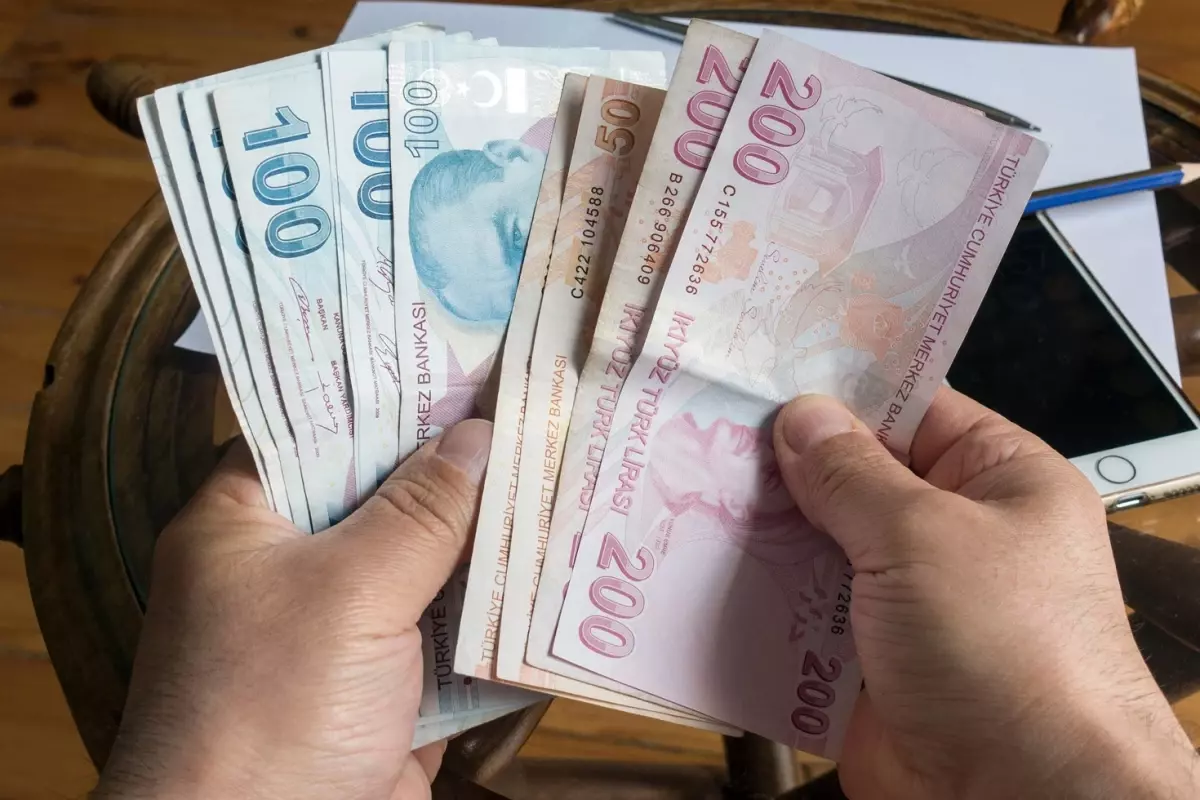 Asgari Ücrette Zam Beklentisi Netleşiyor: En Güçlü Senaryo Yüzde 22–23 Artış