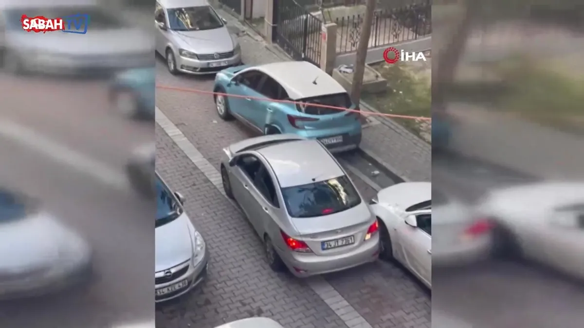 Avcılar'da Kontrolden Çıkan Otomobil Apartman Bahçesine Düştü: 2 Kişi Yaralandı