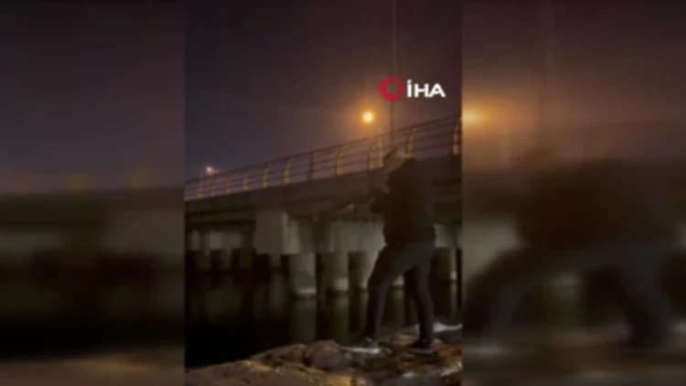 Denize Ateş Edip ‘Ses Terapisi’ Dedi: Sosyal Medyada Paylaşan Şahıs Gözaltına Alındı Denize Ateş Edip ‘Ses Terapisi’ Dedi: Sosyal Medyada Paylaşan Şahıs Gözaltına Alındı