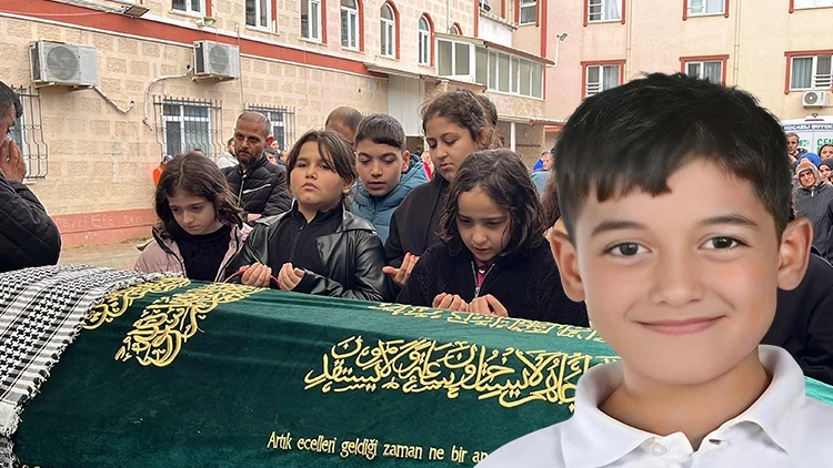 Gebze’de 10 Yaşındaki Miraç İslam Efe Toprağa Verildi
