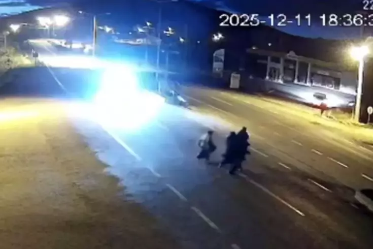 Katliam Gibi Kaza! Uşak'ta Otomobilin Çarptığı 3 Yaşlı Kişi Hayatını Kaybetti