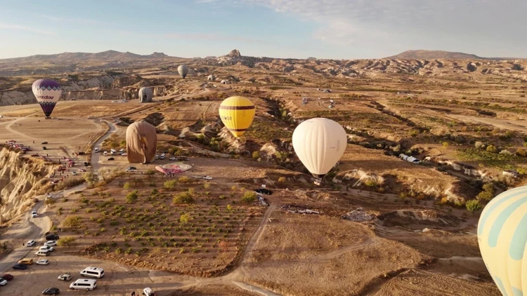 Kapadokya’da Balon Uçuşlarına Sıkı Takip: İzin Dışı Uçuşlara Ağır Yaptırım
