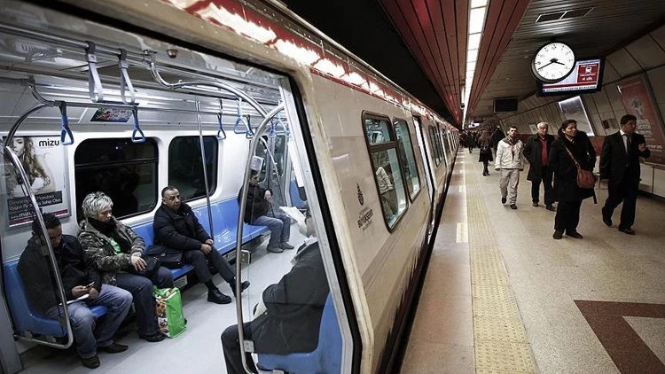 Son Dakika: Şişhane Metro İstasyonu Geçici Olarak Kapatıldı