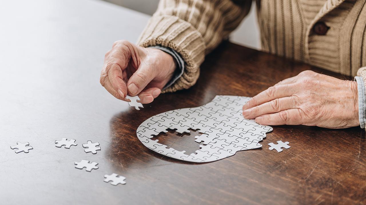 NU-9 İlacı Alzheimer’ı Belirtiler Ortaya Çıkmadan Önleyebilir
