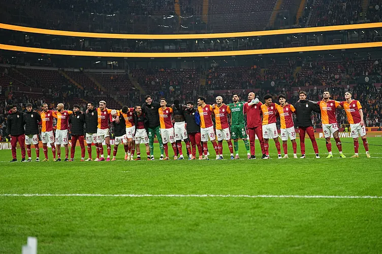 Galatasaray’dan Sürpriz Transfer Girişimi: Eski Oyuncu Gündemde Galatasaray’dan Sürpriz Transfer Girişimi: Eski Oyuncu Gündemde