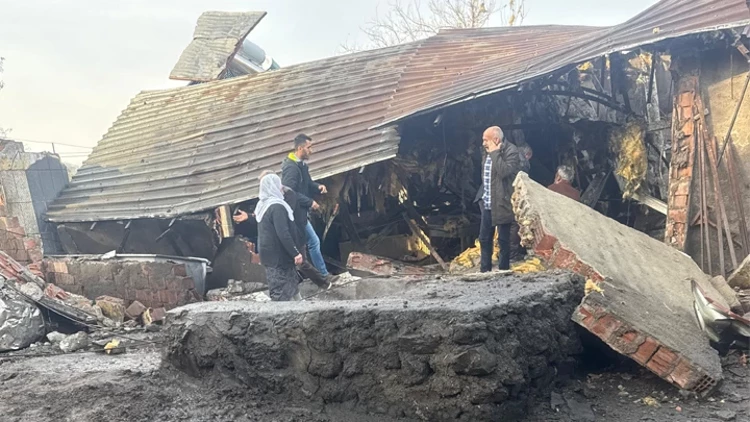 Diyarbakır’da Peynir Üretim Tesisinde Patlama: 6 Kişi Yaralandı