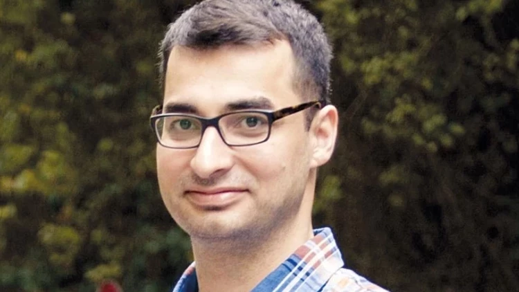 Gazeteci Barış Terkoğlu Gözaltına Alındı: Soruşturmanın Detayları Gündemde Gazeteci Barış Terkoğlu Gözaltına Alındı: Soruşturmanın Detayları Gündemde