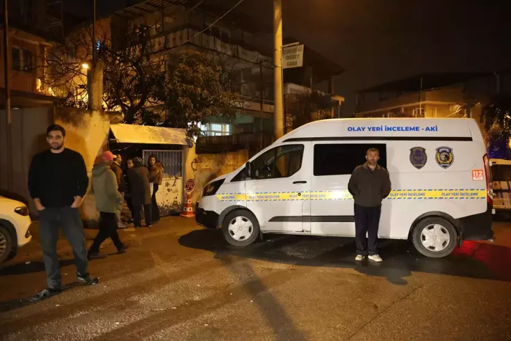 Hırsızlık İçin Girdikleri Evde 81 Yaşındaki Adamı Öldürüp Kaçtılar