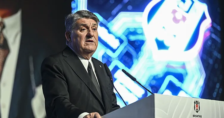 Serdal Adalı’dan BJK-Kabataş Vakfı Okulları’na Yeni Yıl Ziyareti Serdal Adalı’dan BJK-Kabataş Vakfı Okulları’na Yeni Yıl Ziyareti